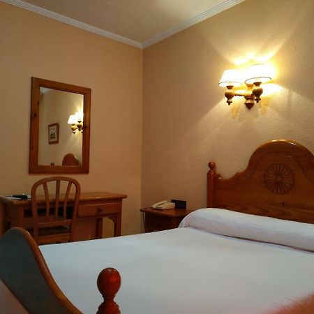 Hotel Restaurante La Rabida Палос де ла Фронтера Екстериор снимка