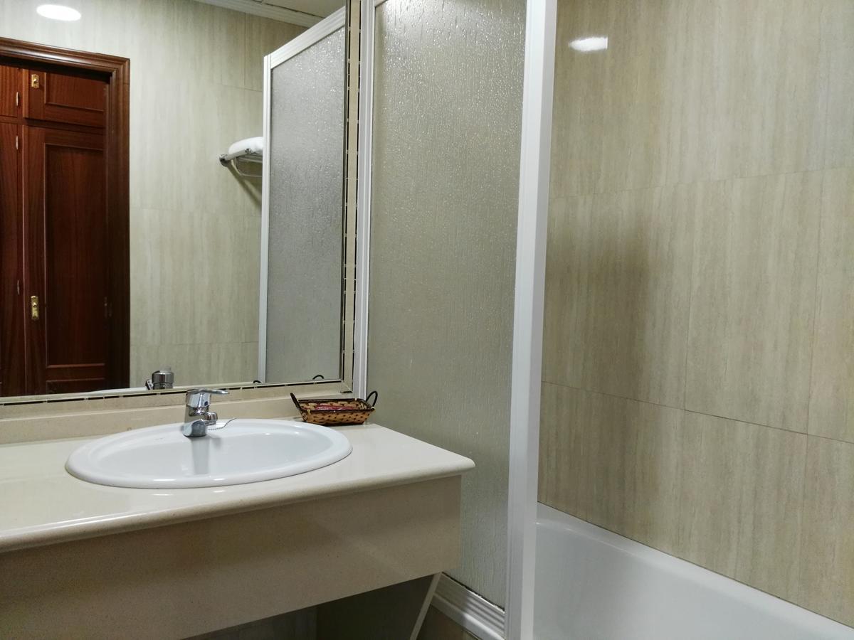 Hotel Restaurante La Rabida Палос де ла Фронтера Екстериор снимка