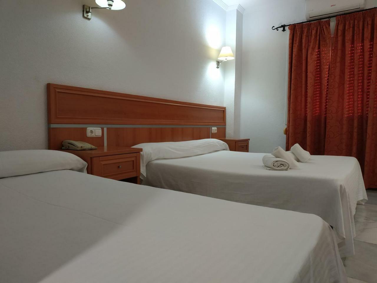 Hotel Restaurante La Rabida Палос де ла Фронтера Екстериор снимка